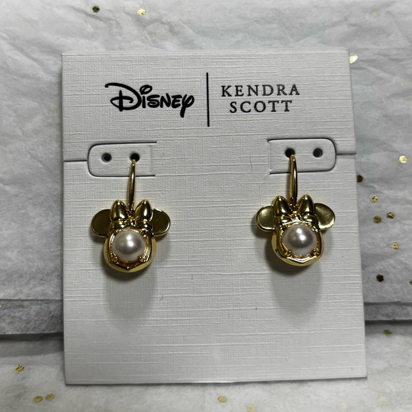 Kendra Scott x Disney Gold Minnie Mouse Drop Earrings in White Pearl - Picture 3 of 6